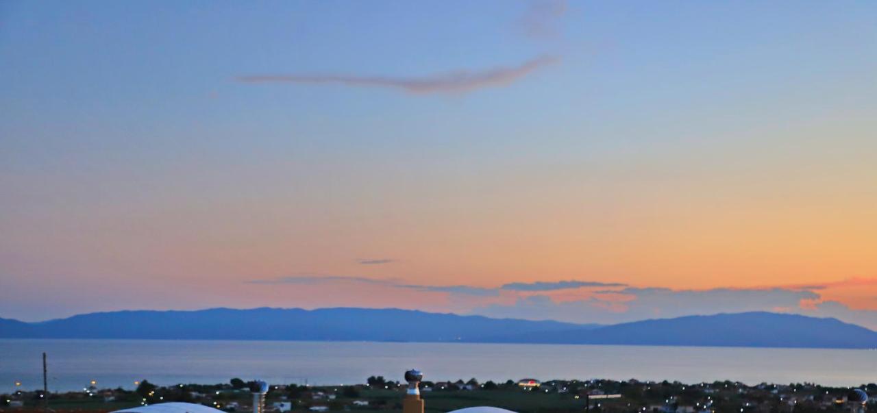 Heaven Horizon Villa Kariani Bagian luar foto